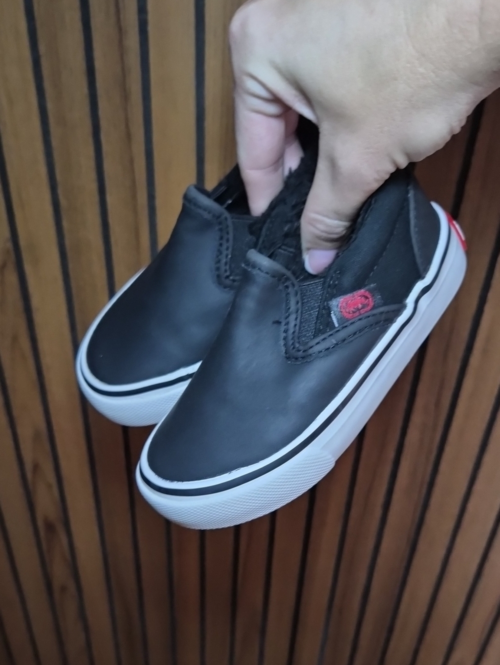 Ecko Unlimited Black Slip-On Kids Sneakers with White Sole